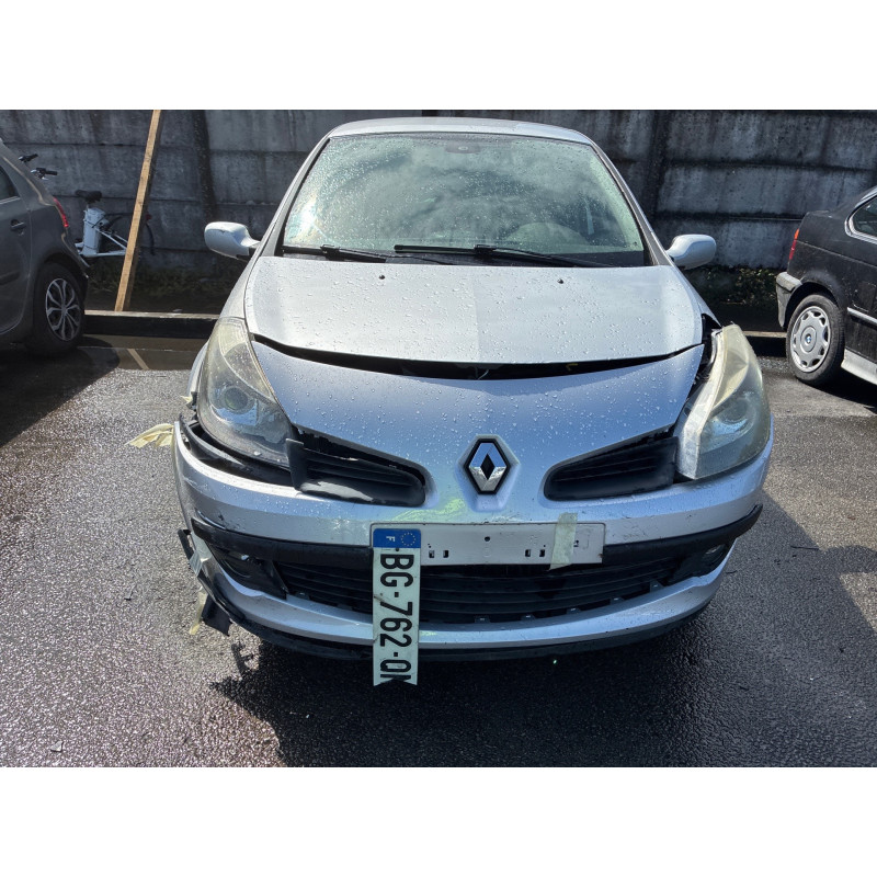 Porte avant gauche RENAULT CLIO 3 Photo n°19