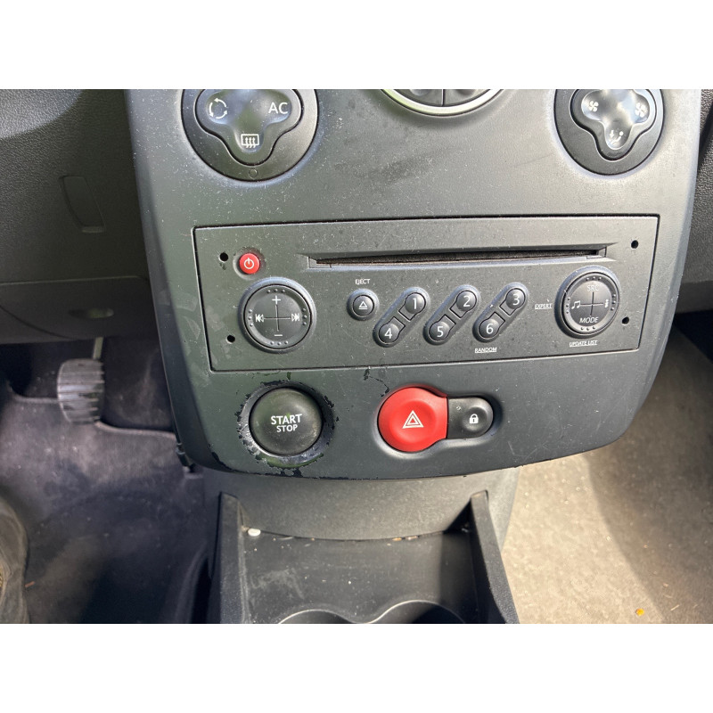 Porte avant gauche RENAULT CLIO 3 Photo n°20
