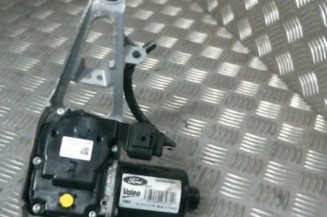 Moteur essuie glace avant droit FORD B-MAX