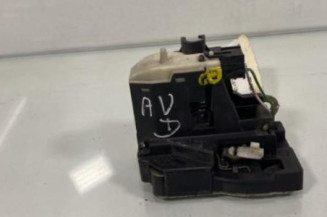 Serrure avant droit RENAULT CLIO 2