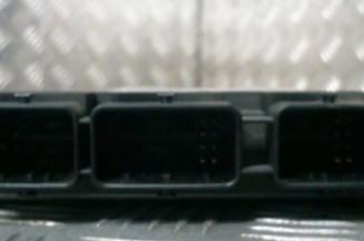 Calculateur moteur PEUGEOT 308 1