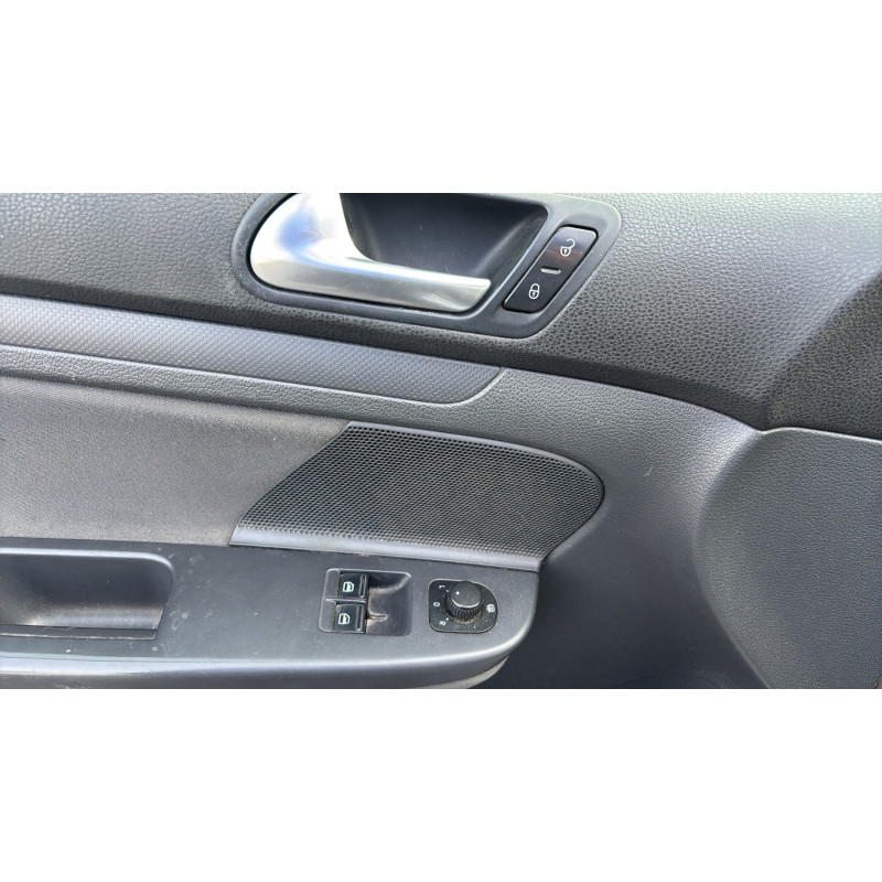 Porte avant gauche VOLKSWAGEN GOLF 5 Photo n°17