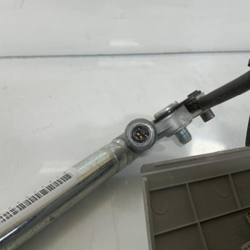 Pretensionneur de ceinture avant droit CHEVROLET AVEO 2 Photo n°3