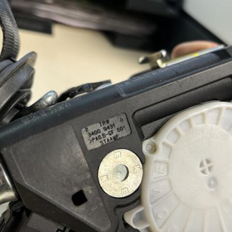 Pretensionneur de ceinture avant droit VOLKSWAGEN POLO 5