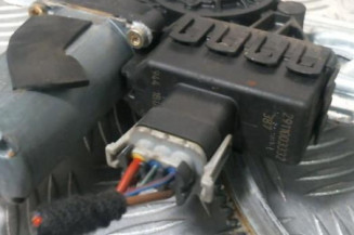 Leve vitre electrique avant droit OPEL ASTRA G