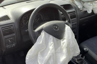 Serrure avant gauche OPEL ASTRA G