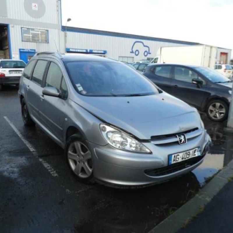 Attache ceinture avant droit PEUGEOT 307 Photo n°5