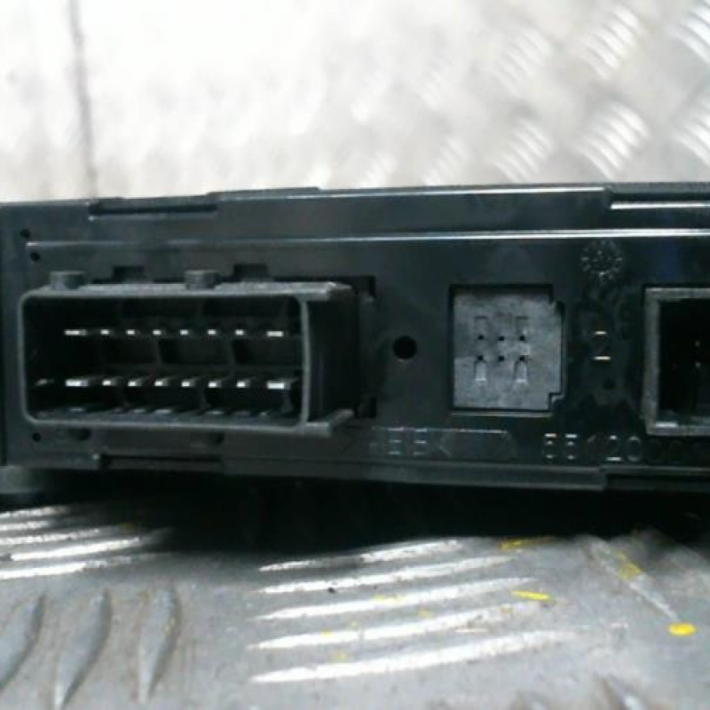 Leve vitre electrique avant droit PEUGEOT 307 Photo n°3
