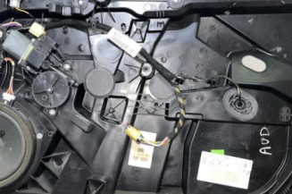 Leve vitre electrique avant droit FORD FIESTA 6 Photo n°1