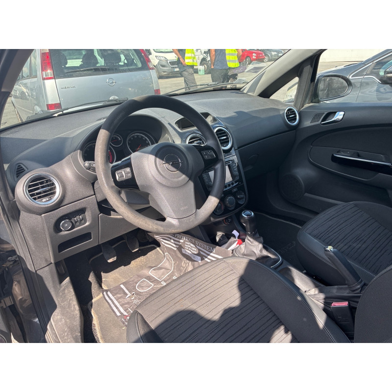 Custode arriere gauche OPEL CORSA D Photo n°20