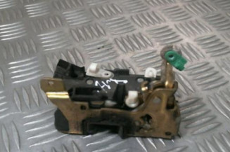 Serrure avant droit RENAULT CLIO 1