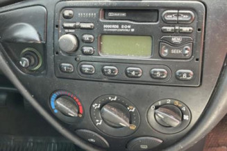 Retroviseur droit FORD FOCUS 1