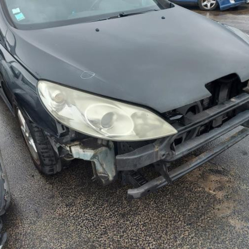 Feu arriere stop central PEUGEOT 407 Photo n°6