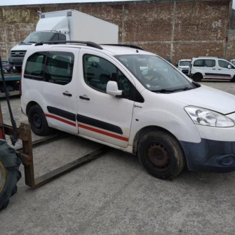 Calculateur PEUGEOT PARTNER 2 Photo n°5