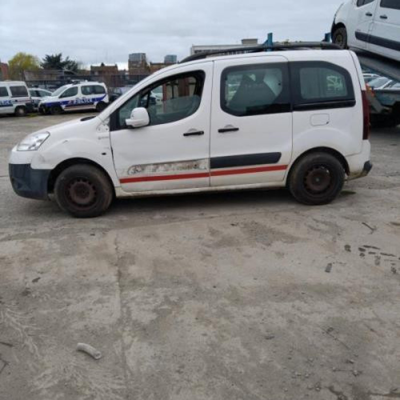 Calculateur PEUGEOT PARTNER 2 Photo n°7