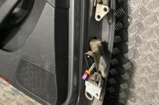 Porte arriere gauche VOLKSWAGEN PASSAT 5
