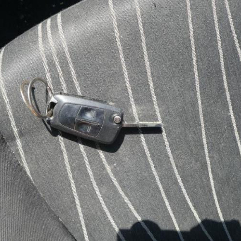 Moteur essuie glace avant OPEL CORSA D Photo n°13