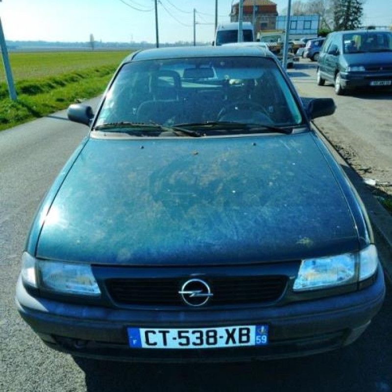 Feu arriere principal droit (feux) OPEL ASTRA F Photo n°3