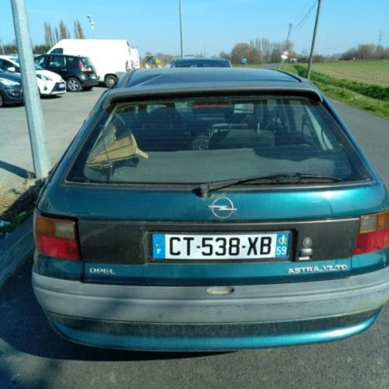 Feu arriere principal droit (feux) OPEL ASTRA F Photo n°5