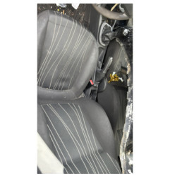 Vitre avant droit OPEL CORSA D
