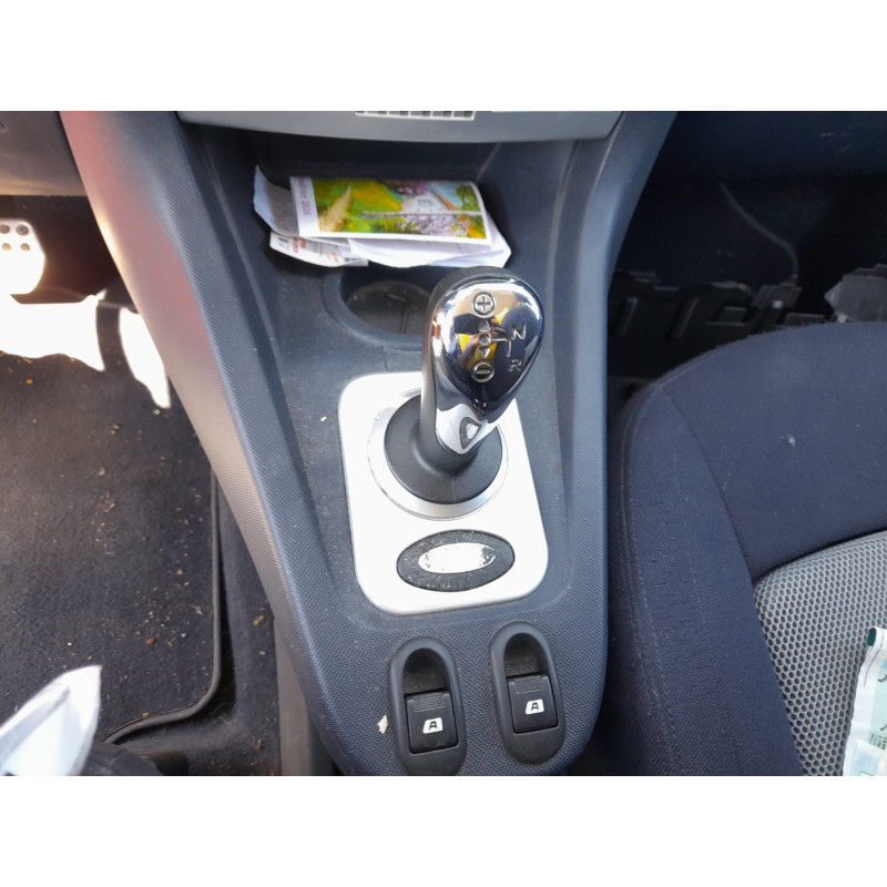 Etrier avant droit (freinage) PEUGEOT 1007 Photo n°6