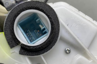 Serrure avant droit HONDA CIVIC 8