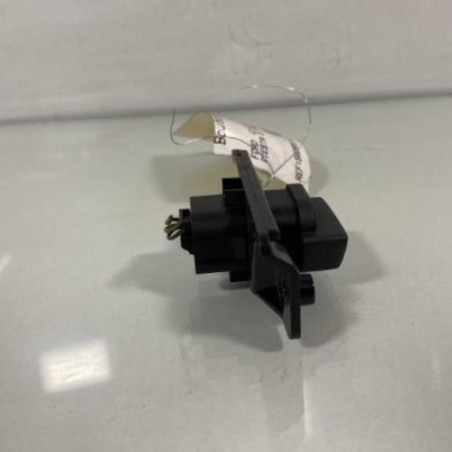 Bouton de warning FORD FIESTA 5