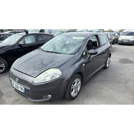 Poignee porte avant gauche FIAT GRANDE PUNTO Photo n°1