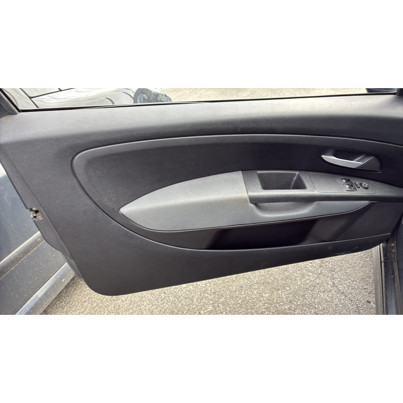 Poignee porte avant gauche FIAT GRANDE PUNTO Photo n°9