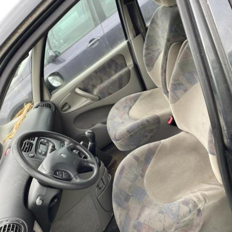 Calculateur CITROEN XSARA PICASSO Photo n°8