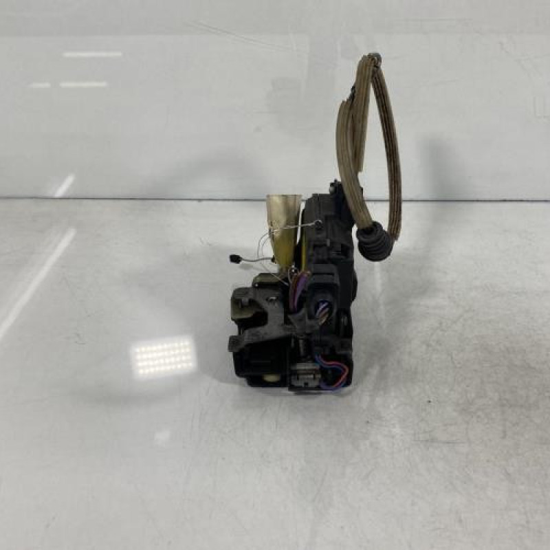 Serrure arriere droit SEAT LEON 1 Photo n°3