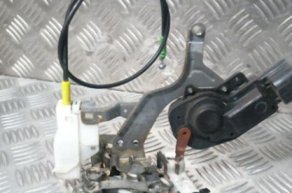 Serrure avant droit TOYOTA AYGO 1