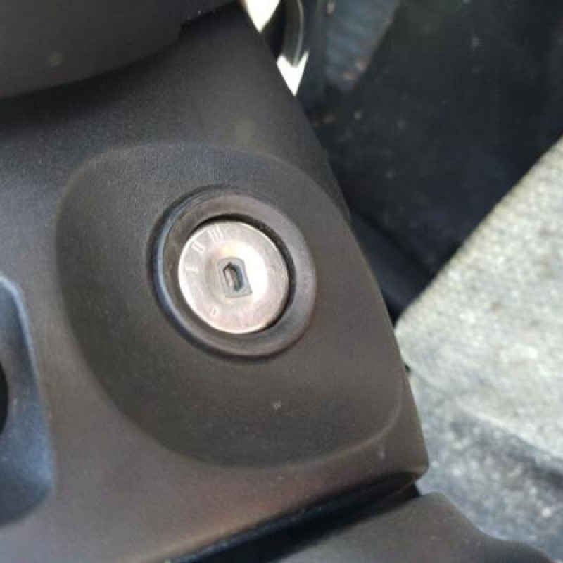 Moteur essuie glace arriere FORD MONDEO 2 Photo n°10