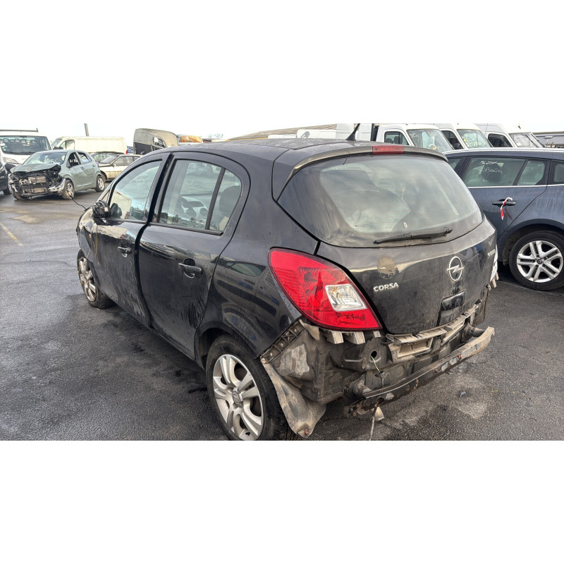 Volant OPEL CORSA D Photo n°4