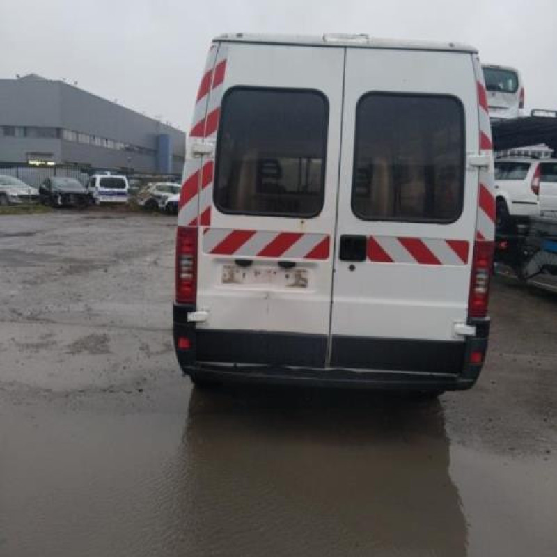Porte avant droit CITROEN JUMPER 2 Photo n°9