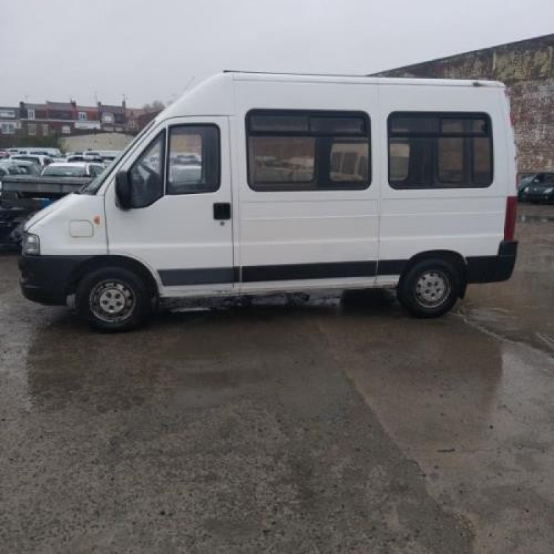 Porte avant droit CITROEN JUMPER 2 Photo n°10
