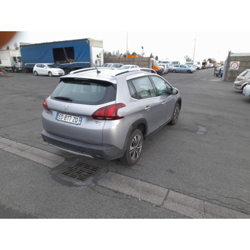 PEUGEOT 2008 1 PHASE 1 1.2 PURETECH - 12V TURBO Photo n°4