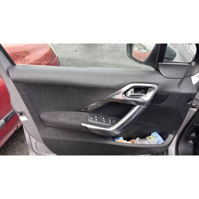 PEUGEOT 2008 1 PHASE 1 1.2 PURETECH - 12V TURBO Photo n°15