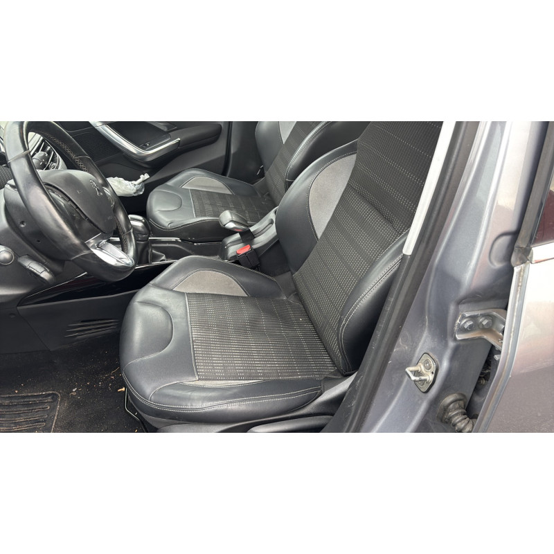 PEUGEOT 2008 1 PHASE 1 1.2 PURETECH - 12V TURBO Photo n°17