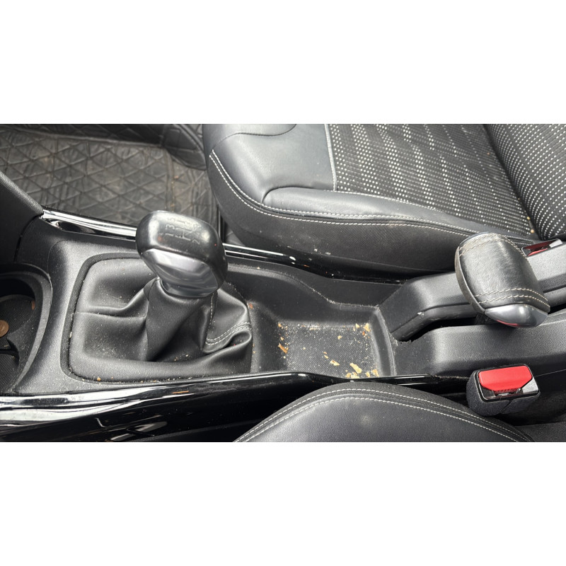 PEUGEOT 2008 1 PHASE 1 1.2 PURETECH - 12V TURBO Photo n°23