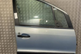 Porte avant droit MERCEDES CLASSE A 168 Photo n°1