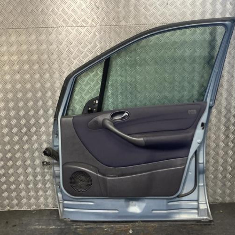 Porte avant droit MERCEDES CLASSE A 168 Photo n°3