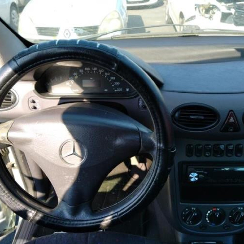 Feu arriere principal gauche (feux) MERCEDES CLASSE A 168 Photo n°10