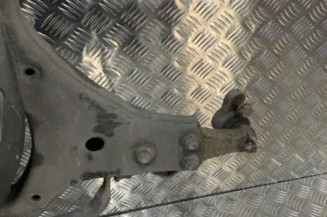 Berceau avant KIA CARENS 3