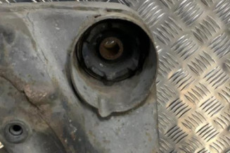 Berceau avant KIA CARENS 3