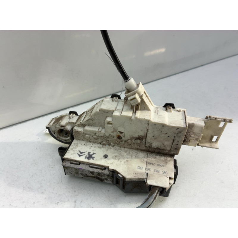 Serrure arriere droit CITROEN JUMPY 2 Photo n°4