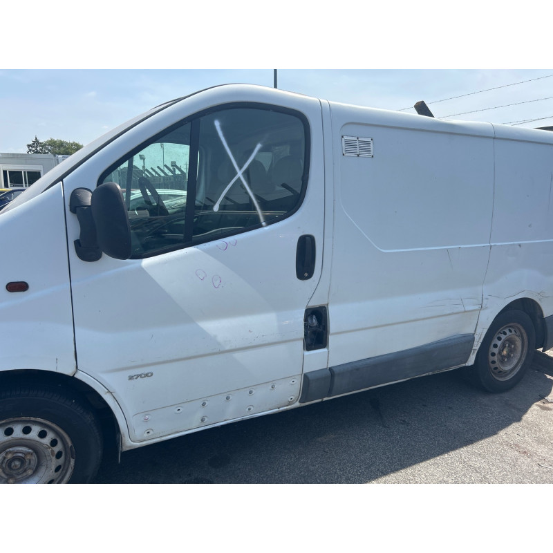 Alternateur OPEL VIVARO 1 Photo n°8