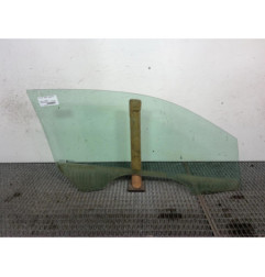 Vitre avant gauche FORD FIESTA 5