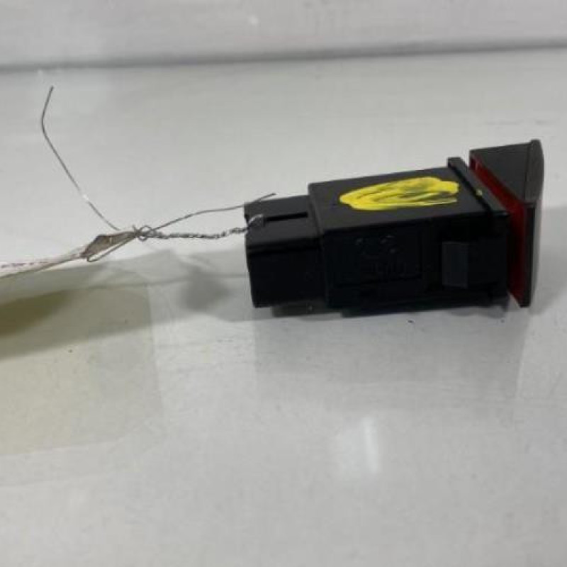 Bouton de warning HYUNDAI MATRIX Photo n°2