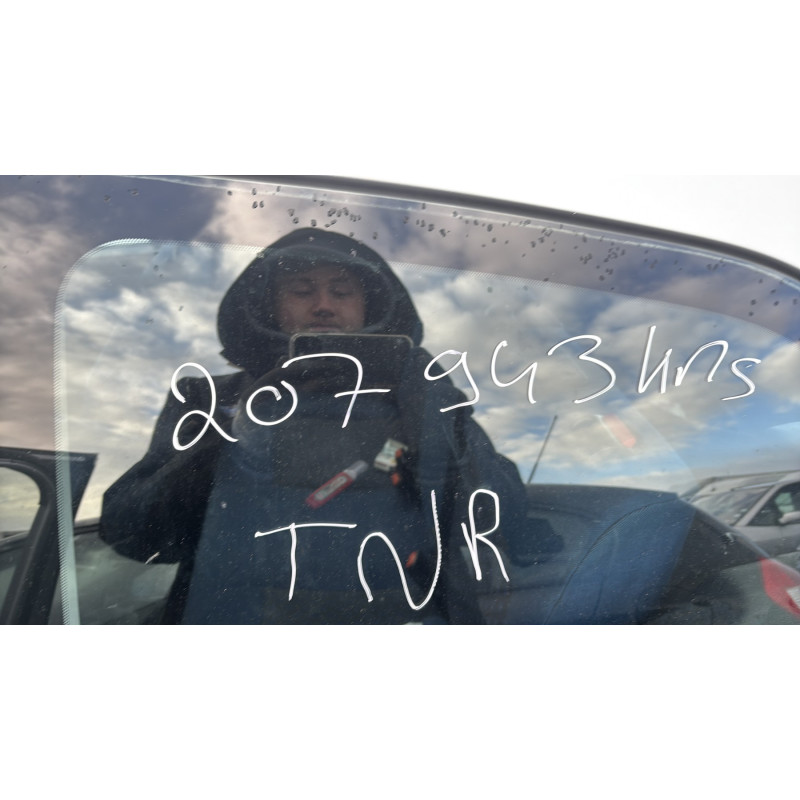 Vitre avant droit FORD FIESTA 5 Photo n°20